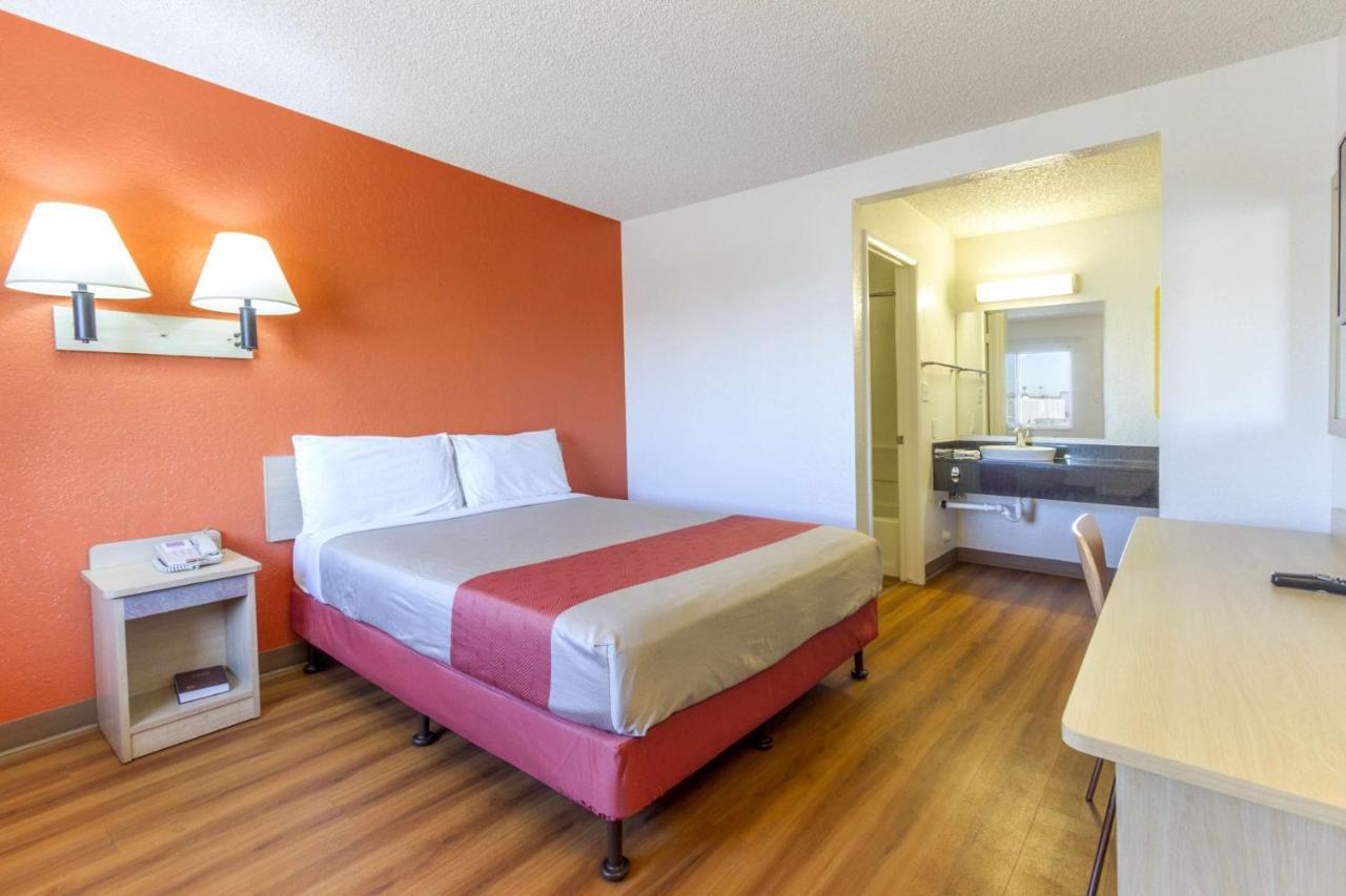 Motel 6-Phoenix, Az - Airport - 24Th Street Екстериор снимка