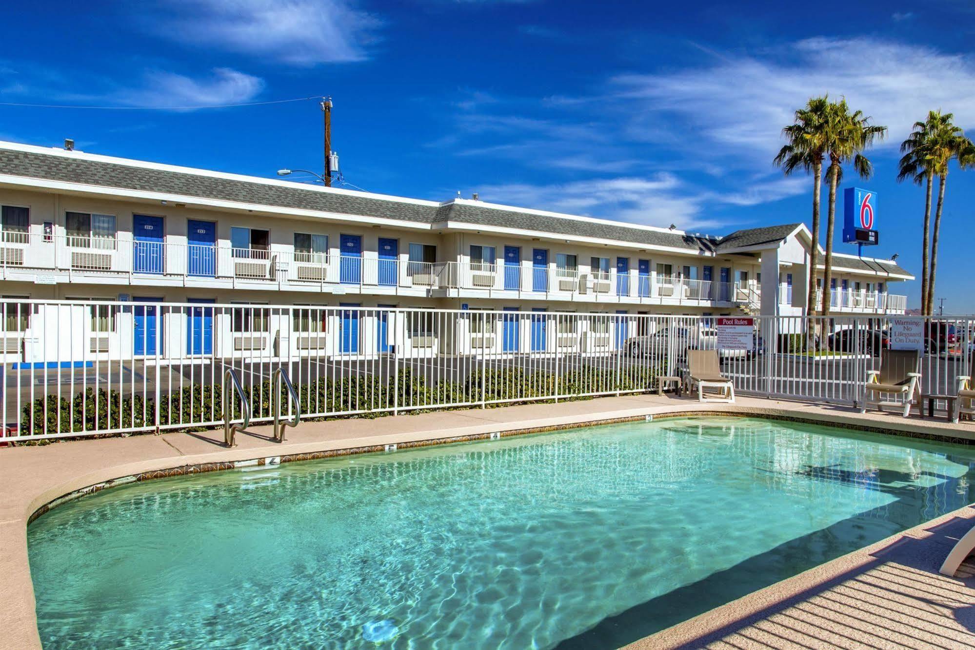 Motel 6-Phoenix, Az - Airport - 24Th Street Екстериор снимка