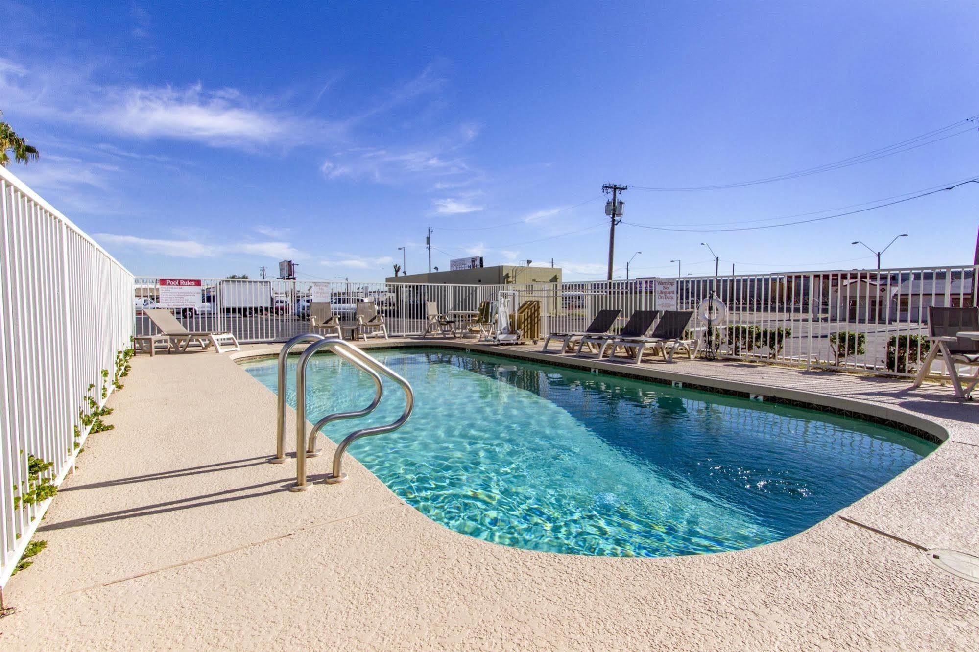 Motel 6-Phoenix, Az - Airport - 24Th Street Екстериор снимка