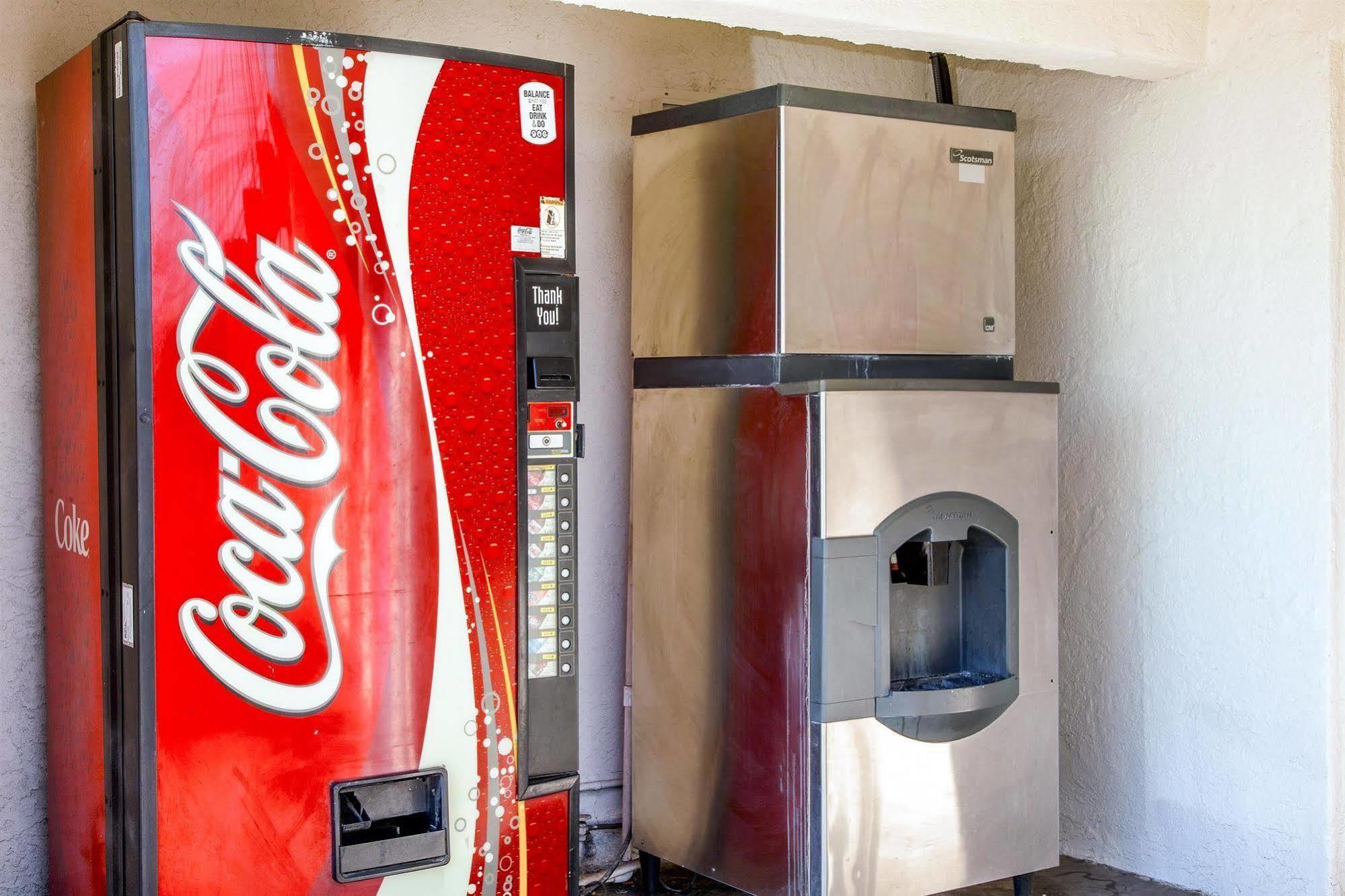 Motel 6-Phoenix, Az - Airport - 24Th Street Екстериор снимка