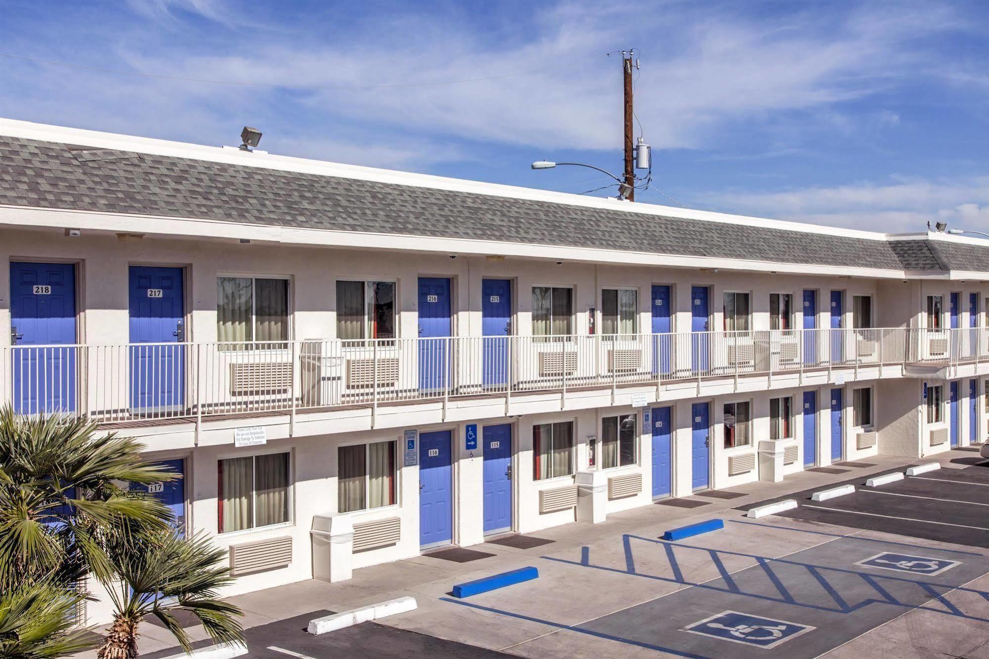 Motel 6-Phoenix, Az - Airport - 24Th Street Екстериор снимка