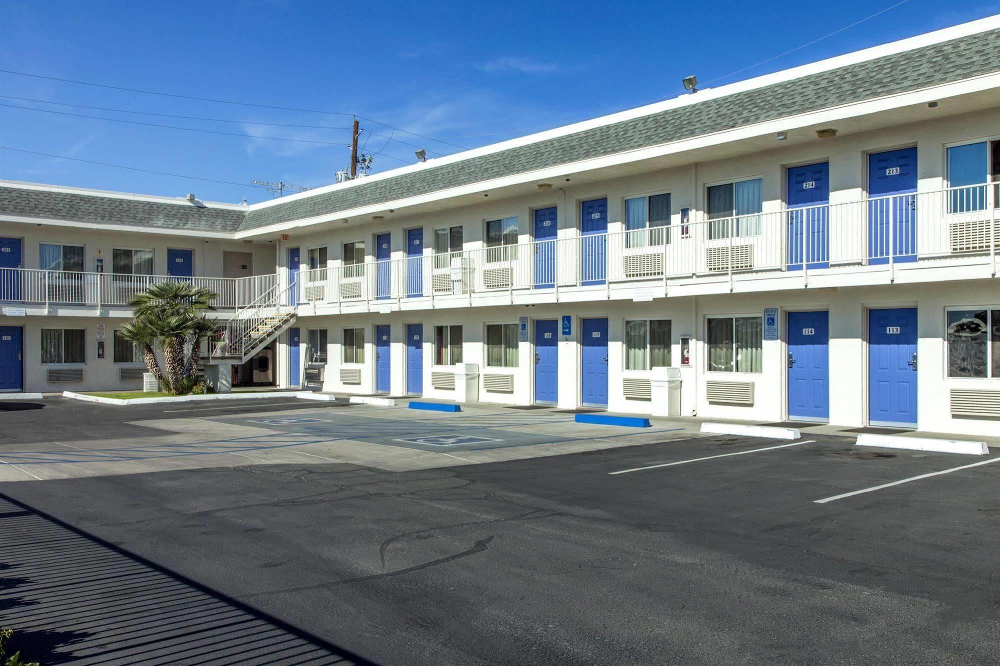 Motel 6-Phoenix, Az - Airport - 24Th Street Екстериор снимка
