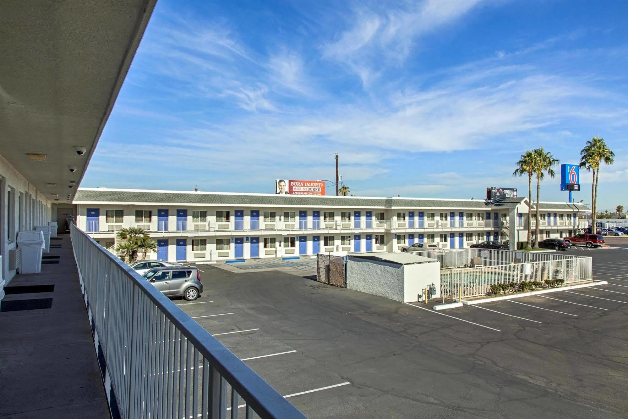 Motel 6-Phoenix, Az - Airport - 24Th Street Екстериор снимка